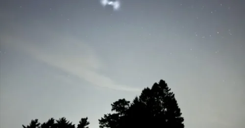 Ghostly 'spiral' photobombs Perseid meteors over several US states — and experts are unsure what caused it