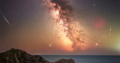 Perseid Meteors from Durdle Door: A Celestial Spectacle