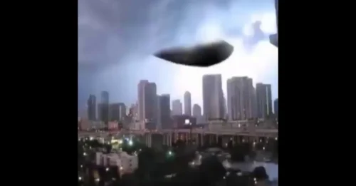 Orlando's Night Sky Dazzles with UFO and Mysterious Flying Orbs in a Spectacular Light Show