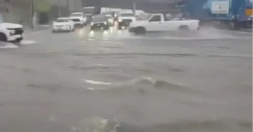 Los Ángeles recibió casi la mitad de la precipitación anual de la ciudad en solo 72 horas, lo que provocó la muerte de un agente del sheriff y otras dos personas.