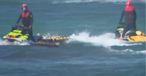 Horror: aparece una cabeza humana en la playa días después de que un nadador de 32 años desapareciera mientras buceaba con amigos