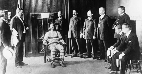 America’s Most NOTORIOUS ELECTRIC CHAIR Executioner Linked to 140 Death Sentences: The Dark and Tragic Life of John Hurlburt and His Disturbing Obsession With Witnessing the Final Moments of Death Row Prisoners 7