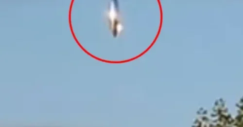 Shock erupts as ‘alien craft’ is spotted over a legendary hotspot—hailed as the clearest UFO footage captured so far this year.