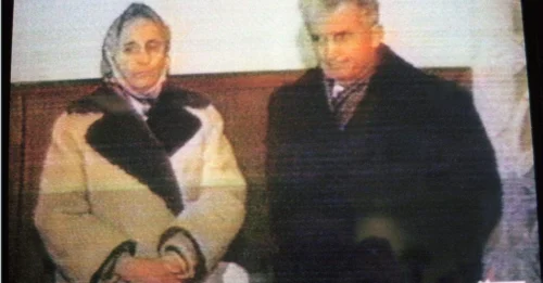 The LIVE-BROADCAST Execution of the Dictator Couple: The SHOCKING and CHILLING Final Hours of Romania’s Tyrants – Nicolae and Elena Ceausescu – Executed with 120 Bullets in a Dramatic Turning Point That Stunned the World 7