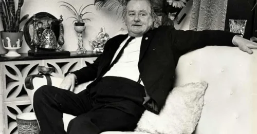 THE LAST EXECUTIONER OF ENGLAND WITH 73 EXECUTIONS: Harry Allen’s Dark Reign from 1941 to 1964 and the Secret “Death Ledger” No One Dares to Read