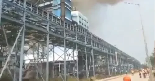 EXPLOSIÓN MORTAL! Al menos nueve muertos y 50 heridos en una enorme explosión en una central eléctrica, que provocó una estampida de trabajadores aterrorizados.