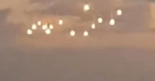 UFO FLEET - Strange Glowing Objects Swarm the Skies Over North Carolina as Witnesses Question a ‘UFO Army’