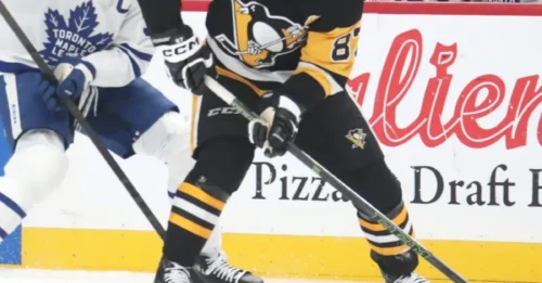 The Maple Leafs just landed Sidney Crosby’s longtime trainer — and his stunning endorsement of John Chayka has the NHL wondering what’s coming next!